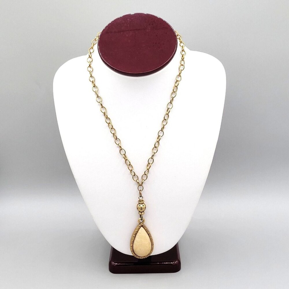 Womens Cream Teardrop Pendant Gold Tone Round Link Chain Necklace Lobster Clasp